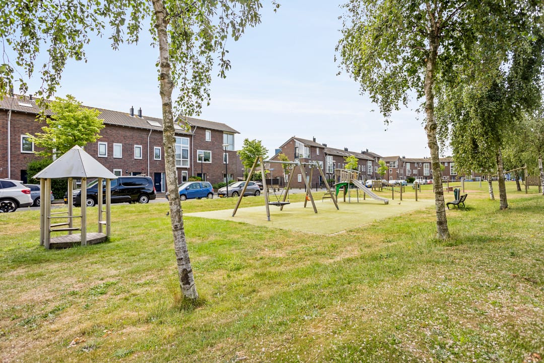 Photo 46 of Wim Sonneveldstraat 5