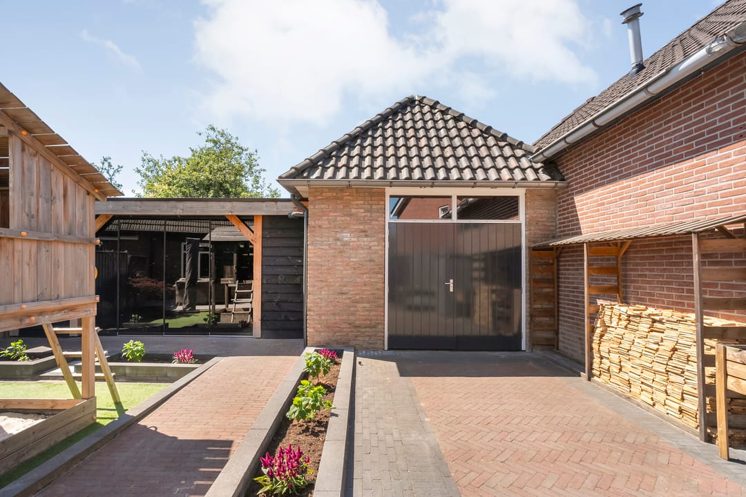 Photo 37 of Oldenzaalsestraat 55