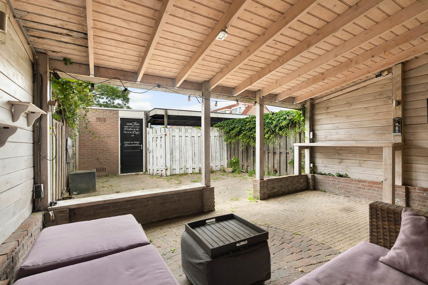 Photo 4 of Goudplevier 37