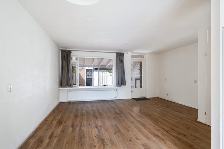 Photo 2 of Goudplevier 37