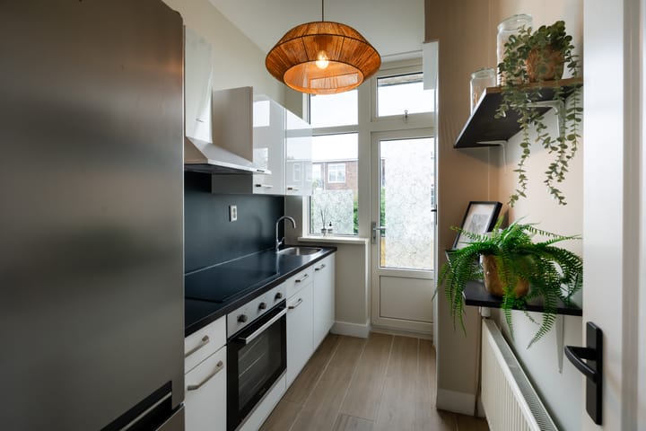 Appartement te koop: Loosduinseweg 1139, 'S-Gravenhage
