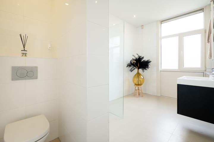 Appartement te koop: Loosduinseweg 1139, 'S-Gravenhage