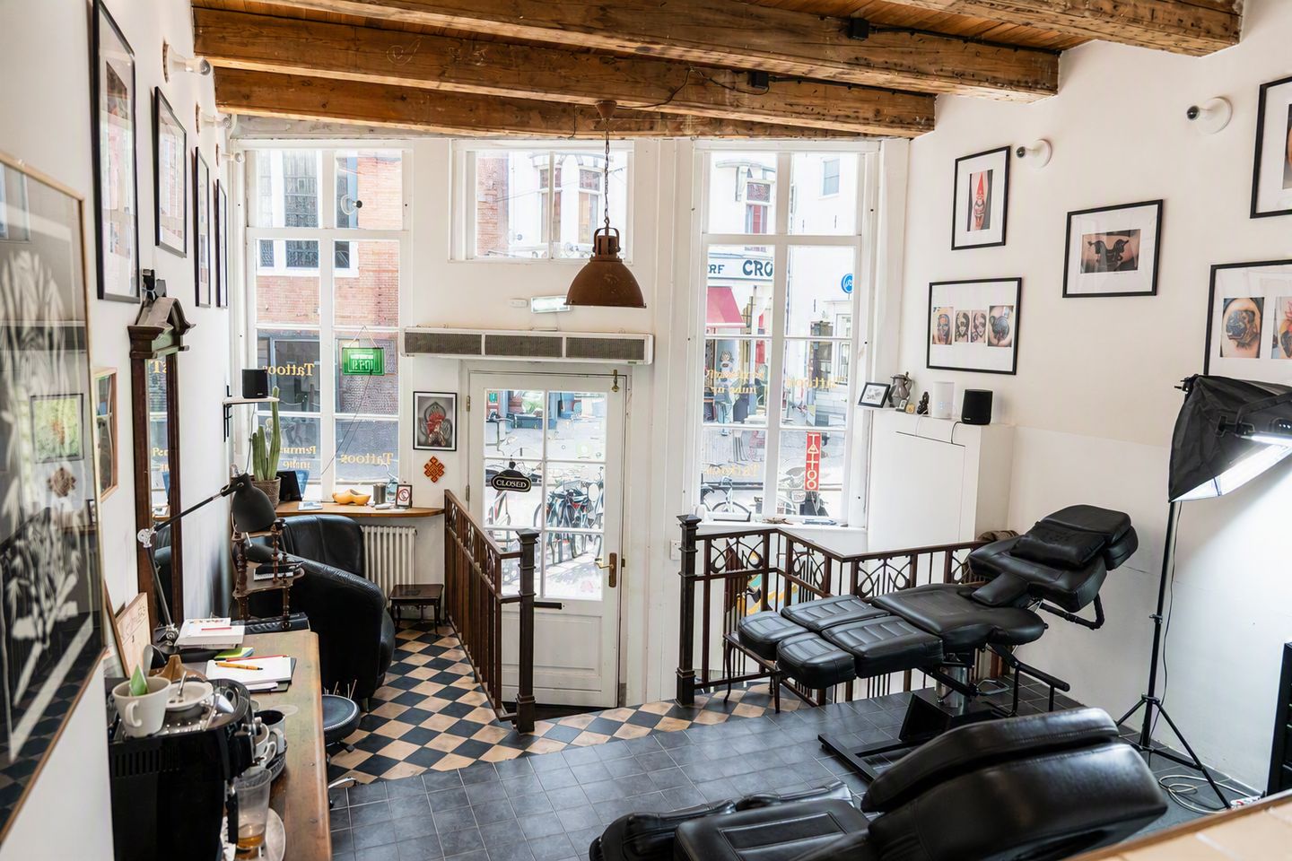 Bekijk foto 2 van Spuistraat 263