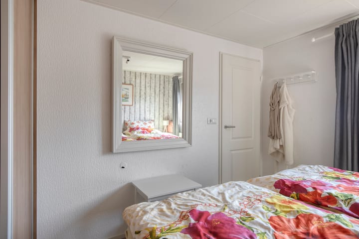 Vrijstaande woning te koop: Schoneveld 1E079, Breskens