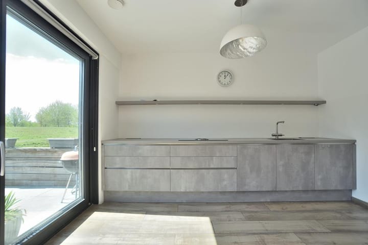 Tussenwoning te huur: Pigalle 8, Breda