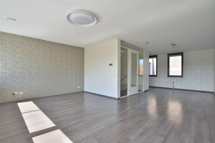 Tussenwoning te huur: Pigalle 8, Breda