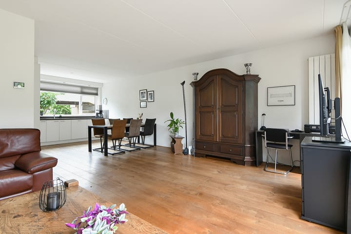 Tussenwoning te koop: Polanen 25, Nieuw-Vennep