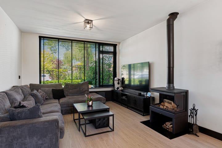 Tussenwoning te koop: Vermeerstraat 34, Zoetermeer