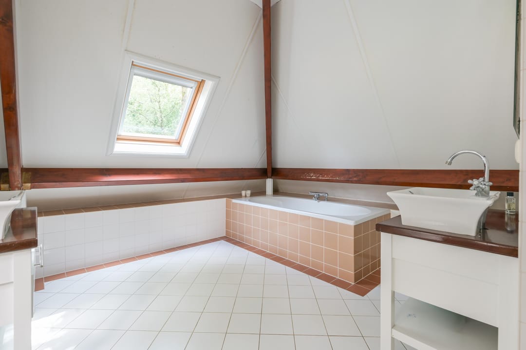 Photo 38 of van Eeghenlaan 15-A