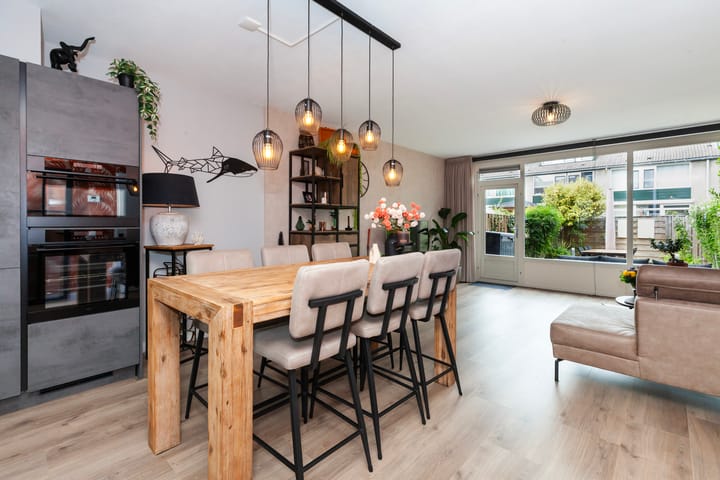 Tussenwoning te koop: Populierendreef 25, Vlaardingen