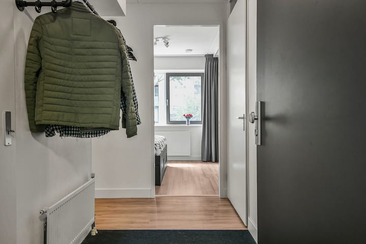 Appartement te koop: Klaasje Bogaard-Slingerhof 36, Hoofddorp