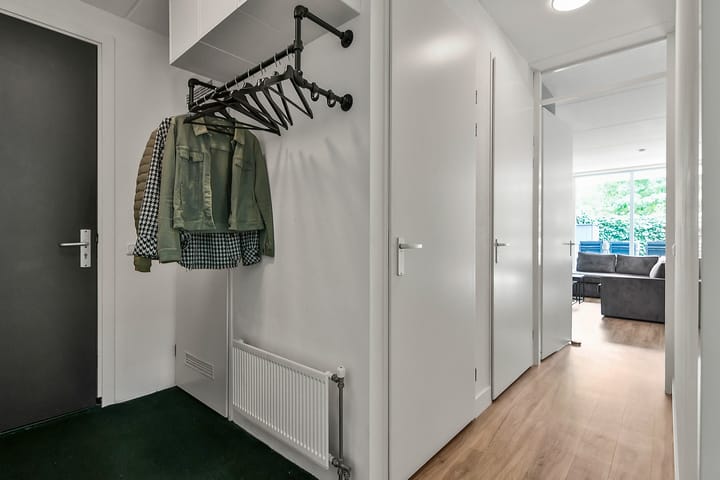 Appartement te koop: Klaasje Bogaard-Slingerhof 36, Hoofddorp