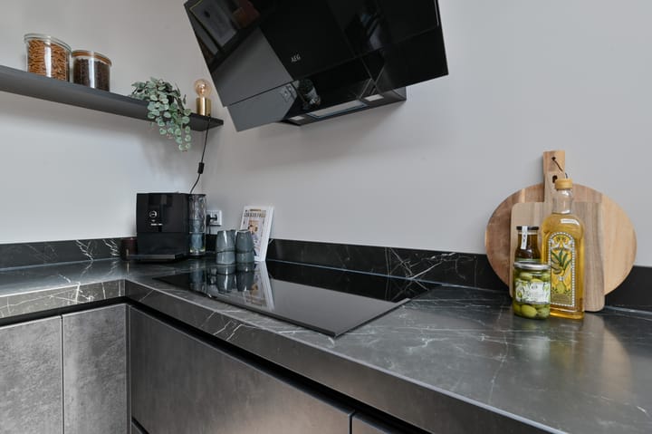 Hoekwoning te koop: Liedtsstraat 2, Hoorn