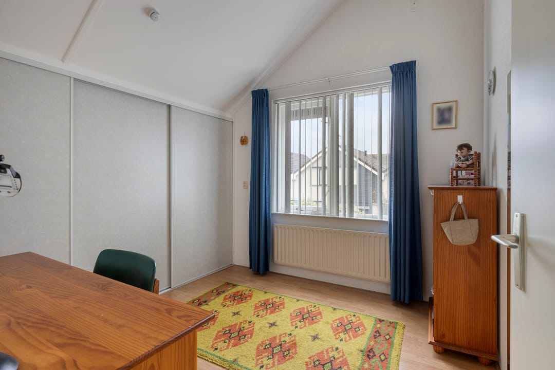 Photo 17 of Philips van Almondestraat 9