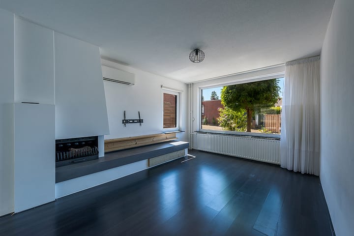 Hoekwoning te koop: Gabriel Metsustraat 2, Kerkrade