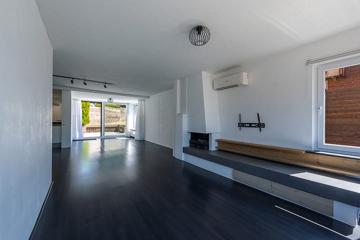 Hoekwoning te koop: Gabriel Metsustraat 2, Kerkrade