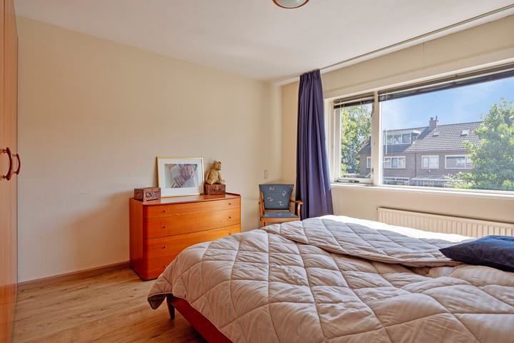 Tussenwoning te koop: Frederik van Eedenstraat 13, Oldenzaal