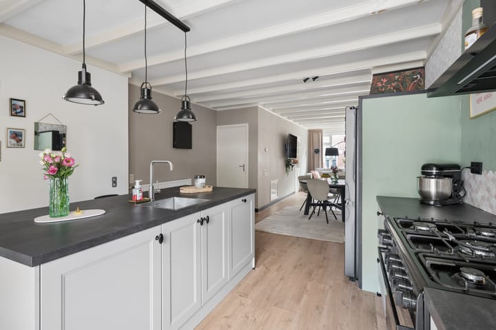 Tussenwoning te koop: Wullenhovenstraat 18, Nijkerk