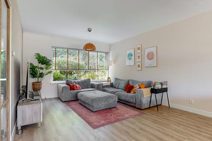 Tussenwoning te koop: Diepenbrocklaan 6, Alkmaar