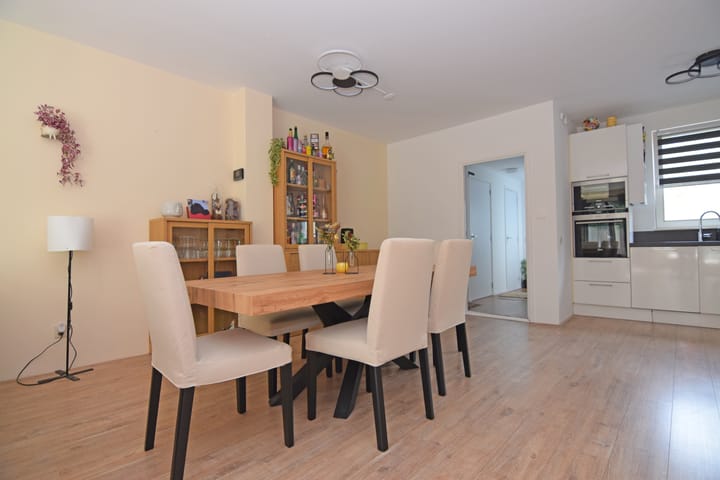 Tussenwoning te koop: Reigersbek 11, Maartensdijk