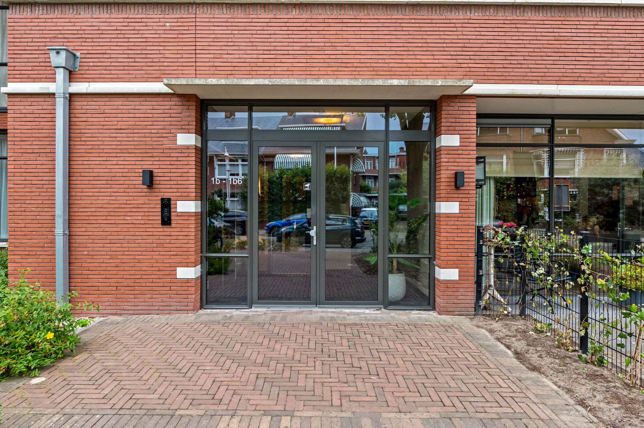 Foto 6 van Bronovolaan 1-B3