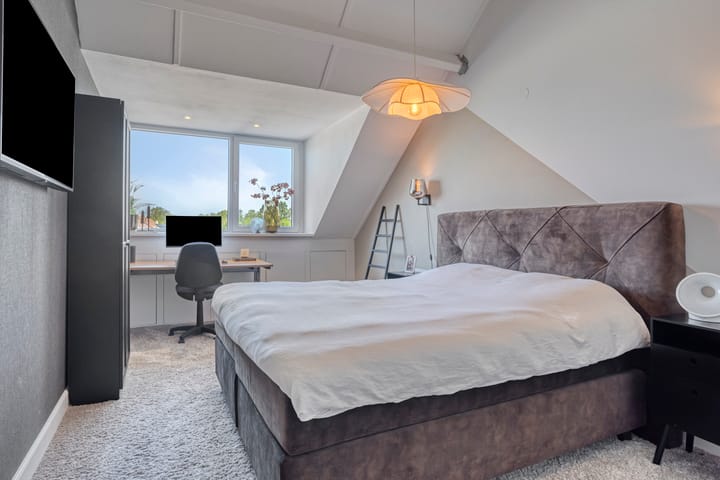 Tussenwoning te koop: Floris V-laan 11C, Waalwijk
