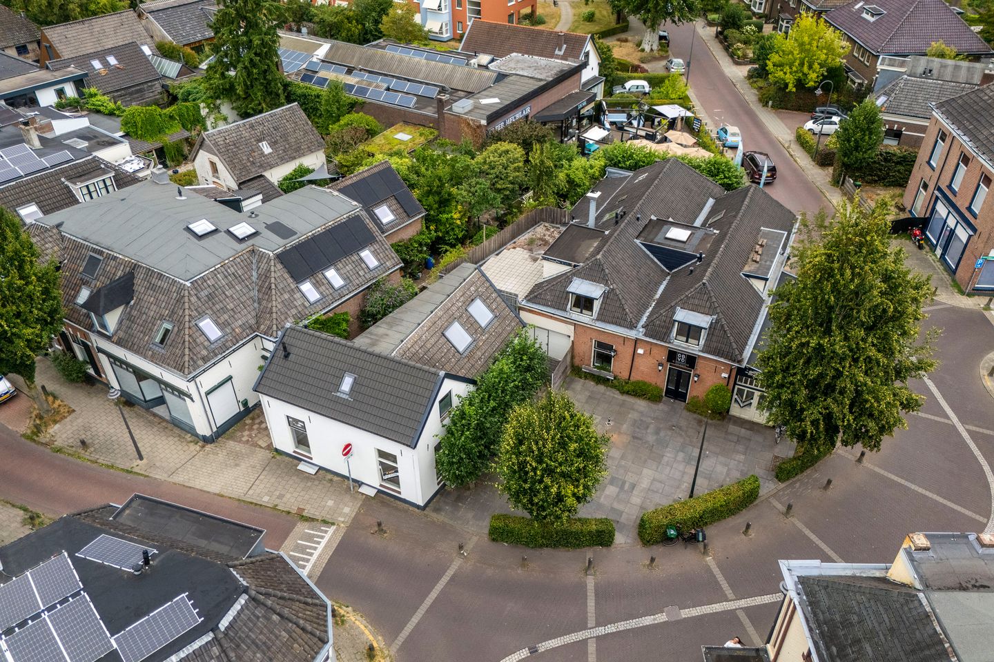 Bekijk foto 3 van Spoorstraat 2