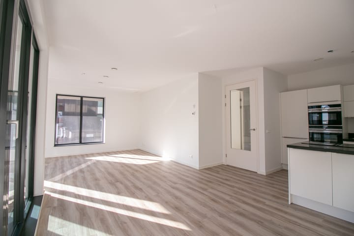 Appartement te huur: ms. van Riemsdijkweg 60, Amsterdam