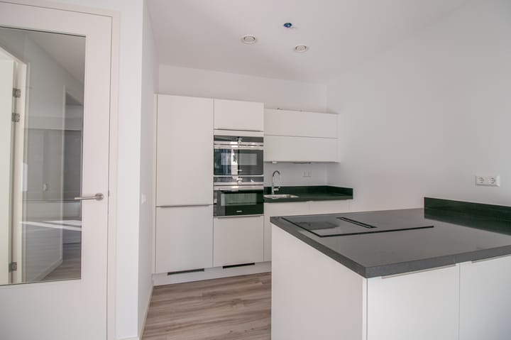 Appartement te huur: ms. van Riemsdijkweg 60, Amsterdam
