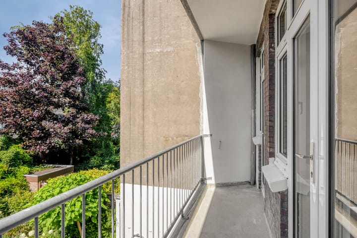 Appartement te koop: van Naeltwijckstraat 109, Voorburg