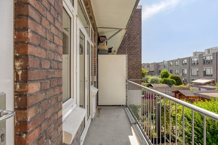 Appartement te koop: van Naeltwijckstraat 109, Voorburg