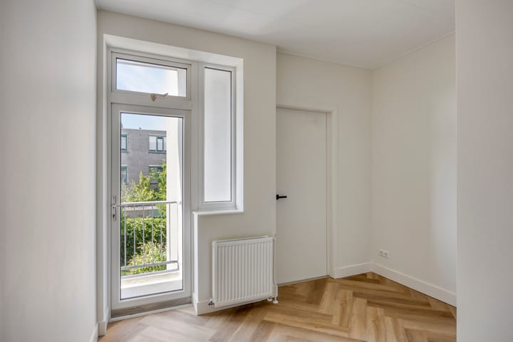 Appartement te koop: van Naeltwijckstraat 109, Voorburg