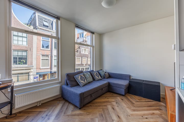 Appartement te koop: Utrechtsedwarsstraat 74B, Amsterdam