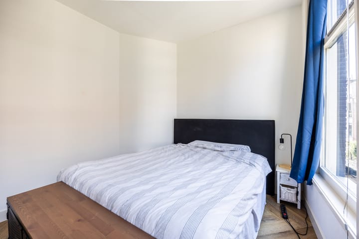 Appartement te koop: Utrechtsedwarsstraat 74B, Amsterdam