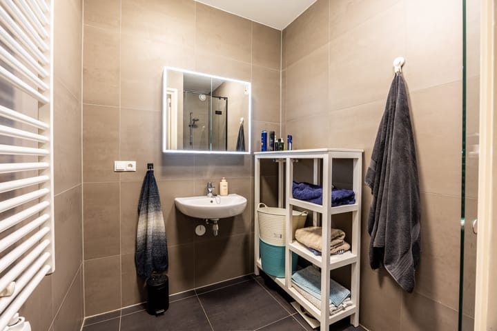 Appartement te koop: Utrechtsedwarsstraat 74B, Amsterdam