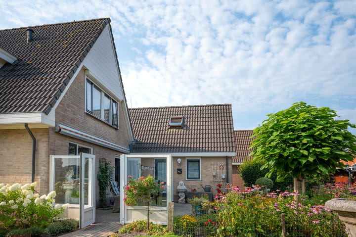 Vrijstaande woning te koop: Uthôf 7, Siegerswoude