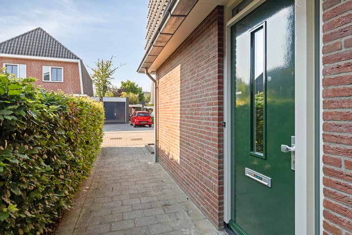 Twee-onder-één-kap te koop: Klapstraat 9A, Westervoort