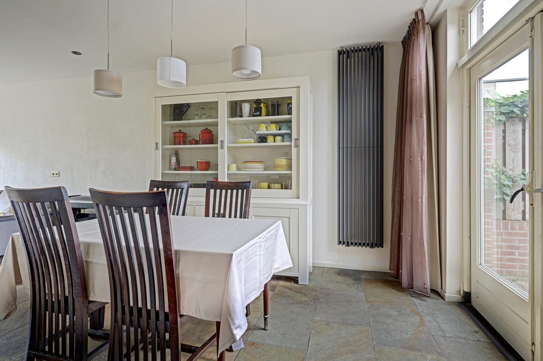 Photo 8 of Deken van Baarstraat 49
