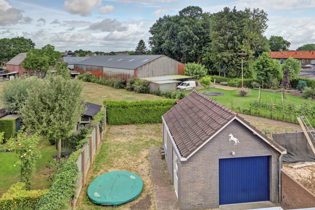 Photo 28 of Deken van Baarstraat 49