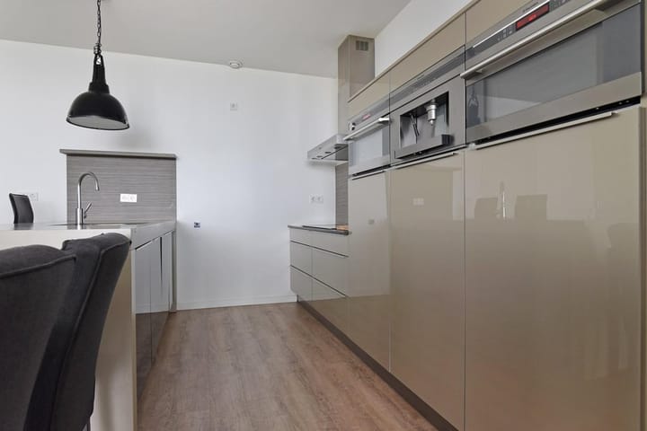 Appartement te huur: Anna van Buerenplein 166, 'S-Gravenhage