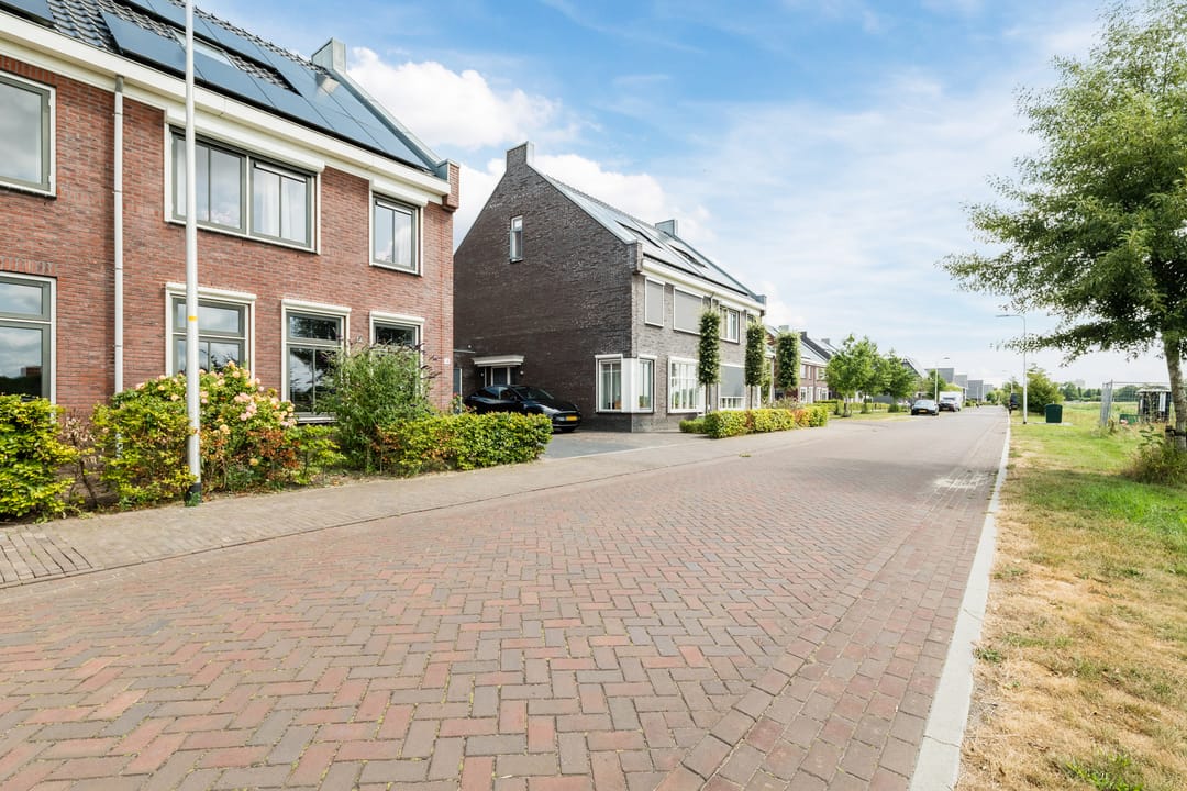 Photo 26 of Veldbeemd 14