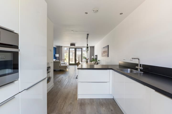 Tussenwoning te koop: Veertakker 6, Alkmaar