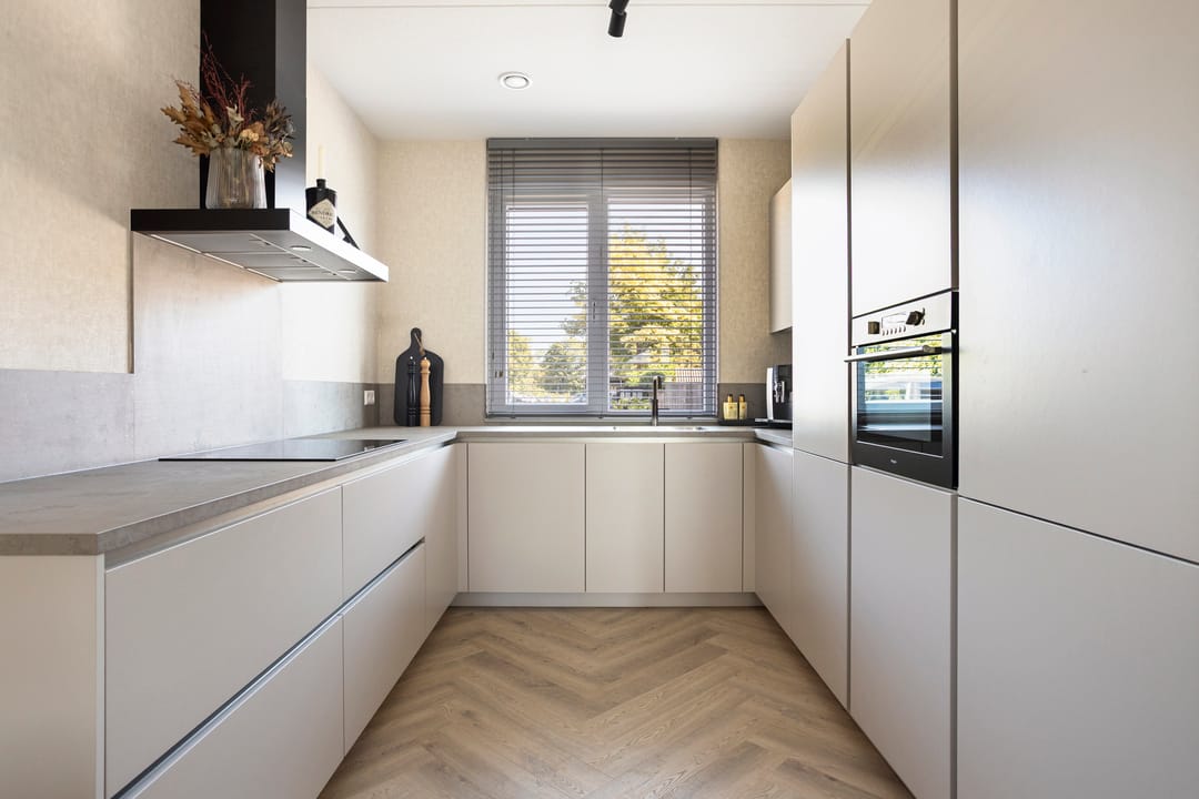 Photo 8 of Lange Wagenstraat 16