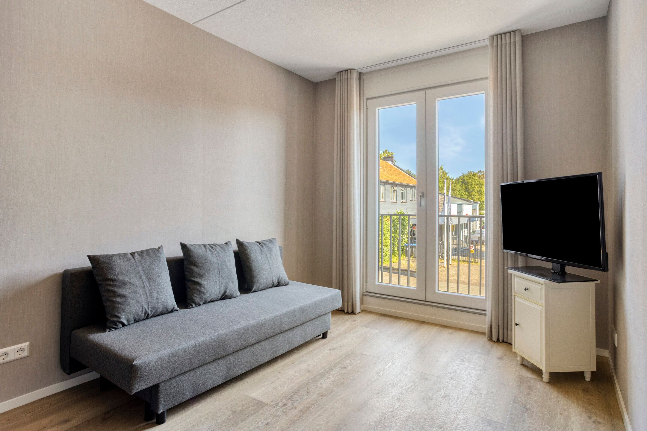 Photo 15 of Lange Wagenstraat 16