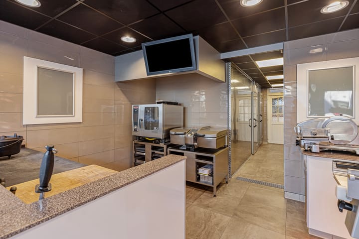Appartement te koop: Dorpsstraat 140, Scherpenzeel (Ge)