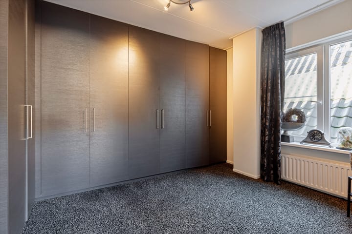 Appartement te koop: Dorpsstraat 140, Scherpenzeel (Ge)