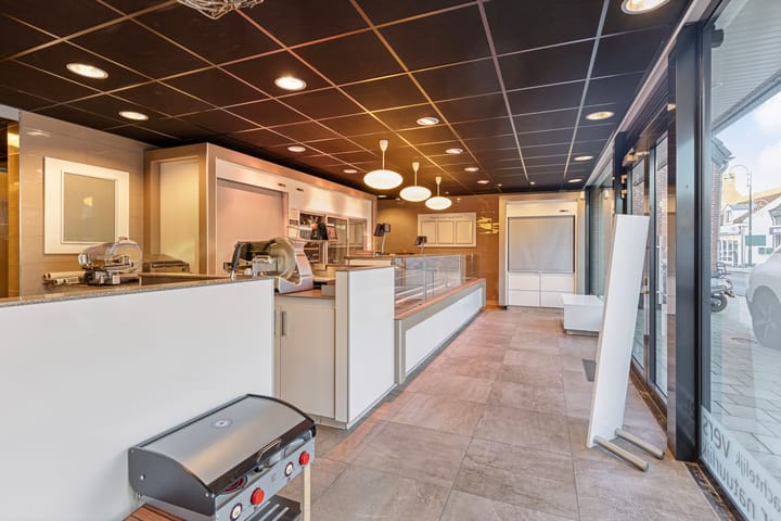 Appartement te koop: Dorpsstraat 140, Scherpenzeel (Ge)