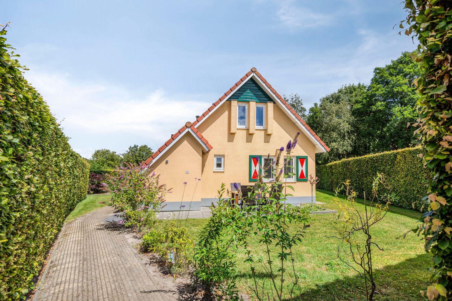 Foto 49 van Zuidlaarderweg 37-V44