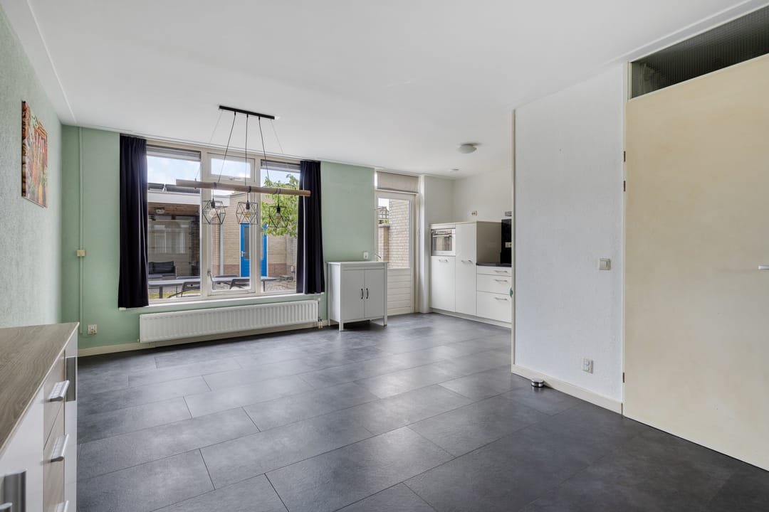 Photo 16 of Lottistraat 17