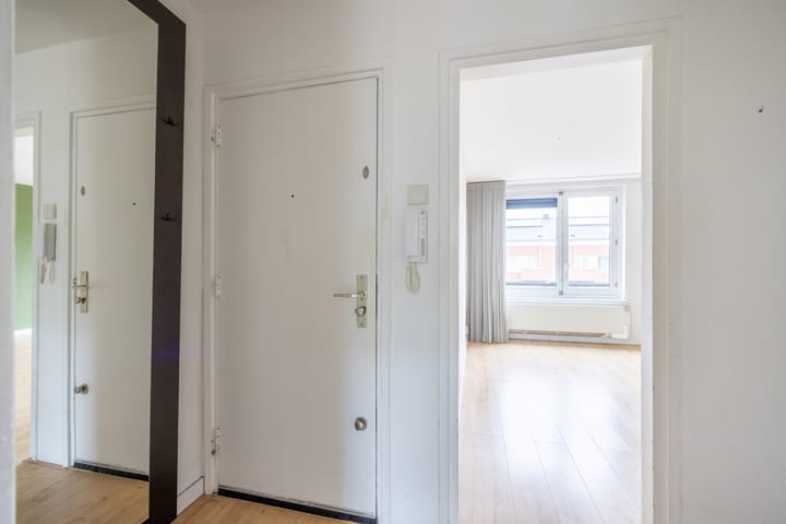 Studio te koop: Hermanus Coenradistraat 4-3, Amsterdam
